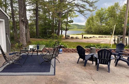 Dunbarton Cottage | Waterfront-2/1- Cozy Cottage -Adventure & Romance, Hiking, Kayaking-lots of fun