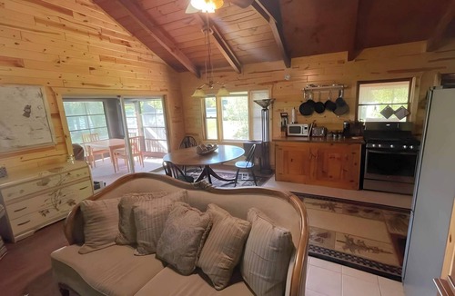 Lac du Flambeau Cabin | Waterfront Cabin with Private Lake Access & Fire Pit