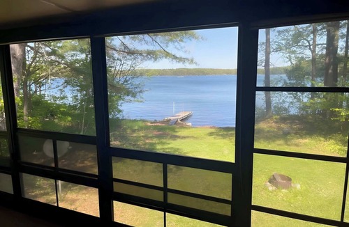 Lac du Flambeau Cabin | Waterfront Cabin with Private Lake Access & Fire Pit