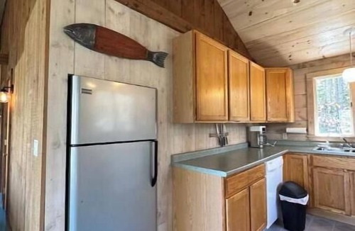 Saint George Cottage | Waterfront Cottage on Private Cove in Tenants Harbor w 2+ bedrooms and 2 baths.