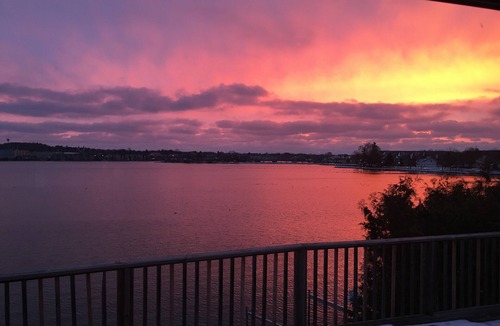 Sturgeon Bay Cottage | Waterfront cottage 3bdrm