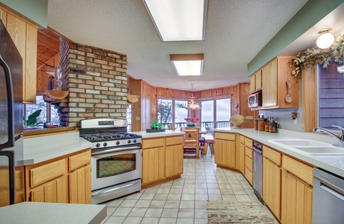 Crosslake House | Waterfront Crosslake House: Ideal Winter Escape!