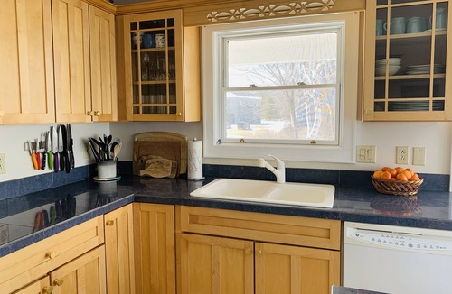 Long Island House | Waterfront Home on Long Island -Golf Cart Included