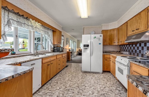 Boothbay Harbor House | Waterfront Home at Head of Boothbay Harbor