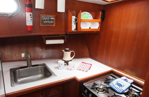 Downtown Boat Rental | Waterfront Houseboat - 45' AlbinYacht - Sleeps 4-6