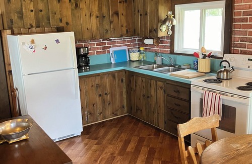 Long Lake Cottage | Waterfront- Lake Huron Cottage Quiet Retreat