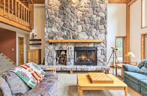 Lake Tomahawk House | Waterfront Lake Tomahawk Cabin w/Game Room!