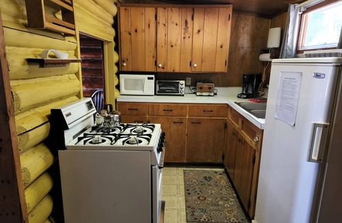 Williamsburg House | Waterfront log home on Elk Lake with dock and mooring, window A/C. Dog ok.