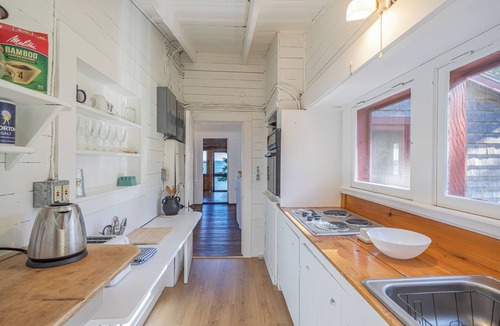 Blue Hill Cottage | Waterfront Maine Cottage with Private Beach and 4 Bedrooms