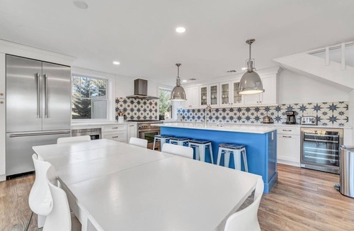 East Falmouth House | Waterfront Retreat with Private Dock and Fire Pit | Sleeps 8, Outdoor Dining, Spa-Style Primary, Chef’s Kitchen w/Dual Dishwashers, Gas Fireplace, River Views, Bright Open Layout, Central A/C, Perfect Coastal Escape for Families, 24 Hr Hospitality