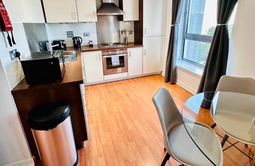 Newhaven Apartment | Waters View