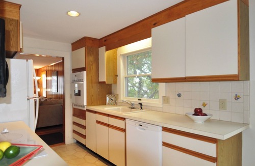 North Eastham House | Waterview, 4 BR, 100 Feet from Private Eastham Bayside Beach!