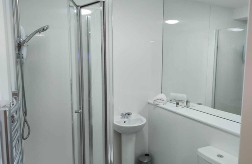 Newcastle-upon-Tyne Apartment | Week2Week 1BR City Centre Apartment