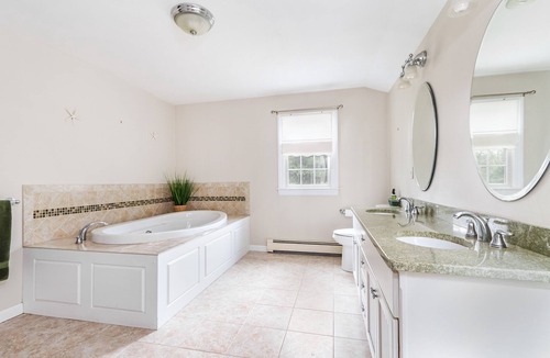 Sandwich House | WEEKEND RENTALS IN JULY AVAILABLE Stunning 5Bd House w/Heated Salt Water Pool with Hot Tub & Outdoor Kitchen Area