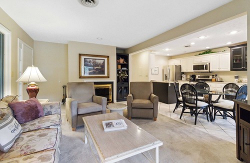 Sloans Valley Condo | Welcome to Bigelow’s Water View Bungalow – Your Lake Retreat