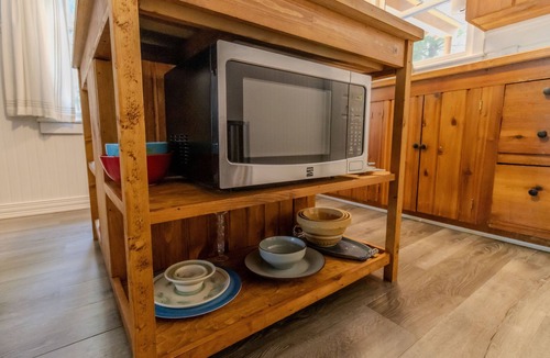 Mayfield Cottage | Welcome to The Cabin on Beautiful Spider Lake