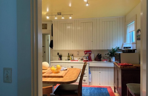 Seal Cove House | Welcome to The Rumill house with spectacular views, WiFi and the ocean near by.