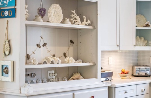 Brewster Cottage | Welcome to this charming two-story Cape Cod Brewster Cottage