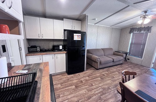 Sedalia House | Welcoming 1-bed/1-bath new tiny home with country vibes just outside Sedalia