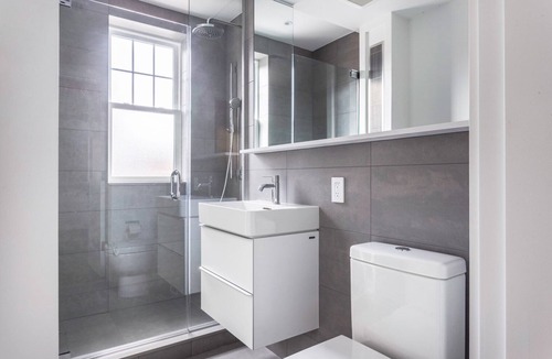 Agassiz Apartment | Well-Located Porter Square 1BR in Harvard Square
