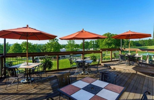 Cheat Lake Apartment | Wellness Retreat Oasis: Studio w Fitness Room & Spa Sauna
