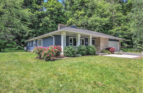 Traverse City House | West Bay Waterfront Home