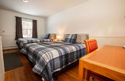 Bethel Hotel | West Bethel Motel