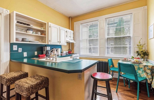 Parkside Apartment | West End Charm: Walk to All | Private Parking!