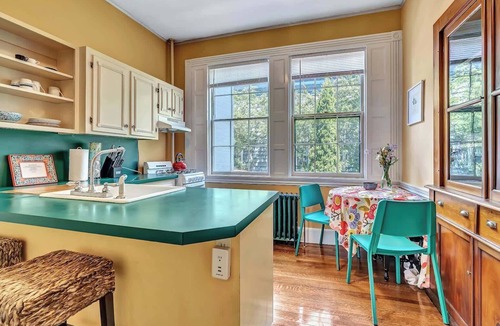 Parkside Apartment | West End Charm: Walk to All | Private Parking!