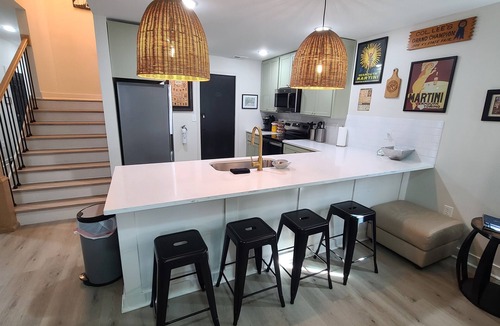 New Albany House | West Market Reserve ~15 minutes from everything!
