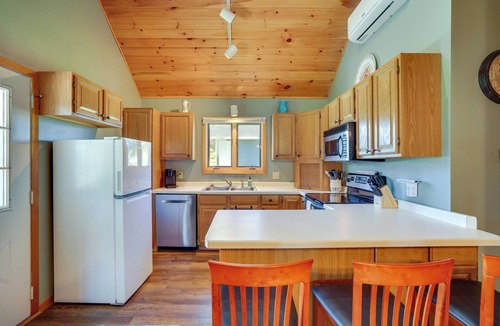 Bone Lake Cottage | 'wet Feet Retreat' Year-round Cabin in Frederic