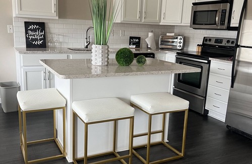 West Fargo House | WF10 NEW listing: Close to EVERYTHING and cute!