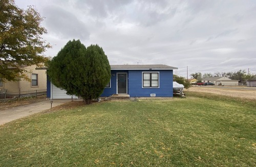 Amarillo House | Wheeler Country Vibe Home- Fairgrounds 1.6 miles - Downtown 3.3 miles
