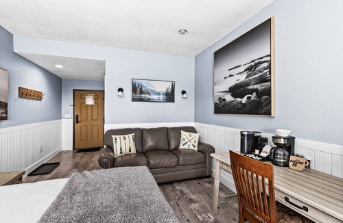 Two Harbors House | Whispering Pines Lake Views | 2 Queen Bed Studio