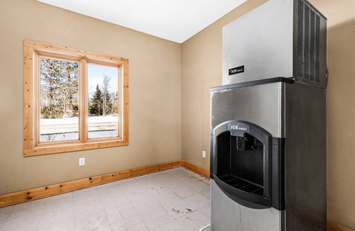 Two Harbors House | Whispering Pines Lake Views | 2 Queen Bed Studio