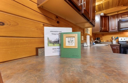 Nelsonville Cabin | White Pine - Cozy Cabin with Relaxing Hot Tub!