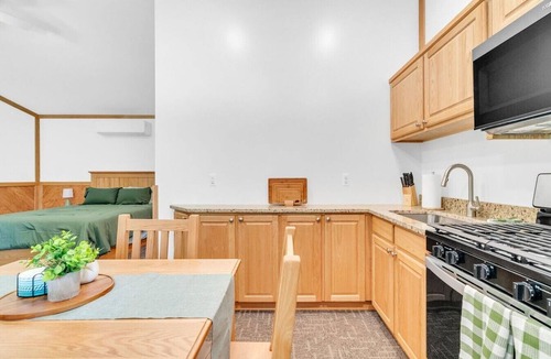 Jeddo Cabin | Whitetail Ridge Cabin 3