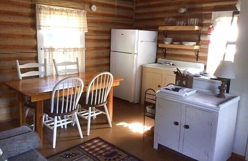 Cedarville Cabin | Wilderness Bay Cabin - Les Cheneaux Landing