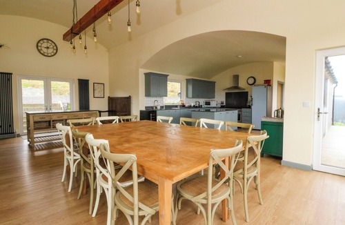 Isle of Luing Cottage | WILDLUING, pet friendly, with a garden in Cullipool, Isle Of Luing