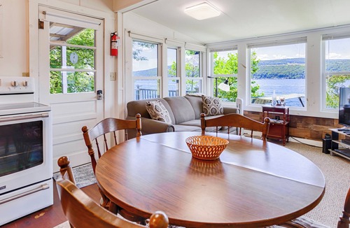 Hammondsport Cottage | Willow Point: Location,Location,Location!