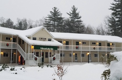 Dryden Apartment | Wilson Lake Inn Waterfront Stay | Kayaks, Canoes, WiFi & Lake Views