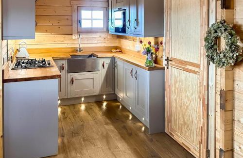 Gosforth House | Wind Hall Log Cabin