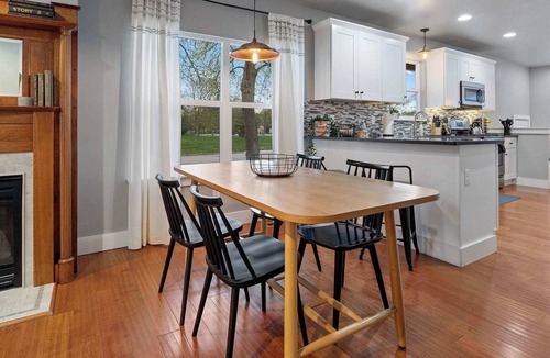 Windsor House | Windsor Hot Tub House - Near Lake, Park and Breweries!