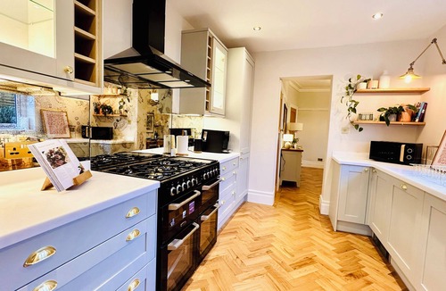 Whitley Bay House | Windsor Luxury Coastal Retreat Whitley Bay Sleeps 9