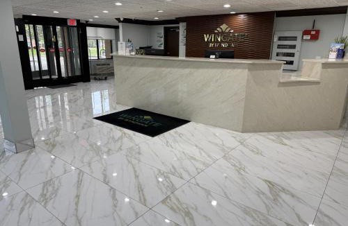 Livonia Hotel | Wingate by Wyndham Livonia