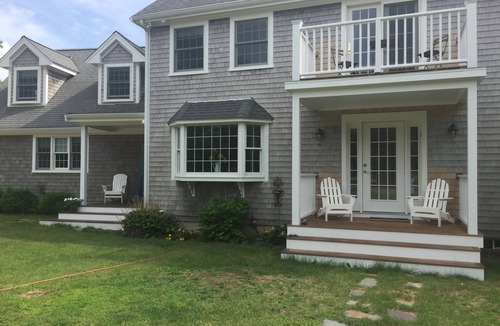 Edgartown House | Wintucket Cove Path-On The Great Pond-Boating And Biking! Central A/C