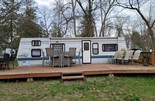 Adams House | Wisconsin Dells Waterfront: Enjoy Sunsets and Views at The River House!