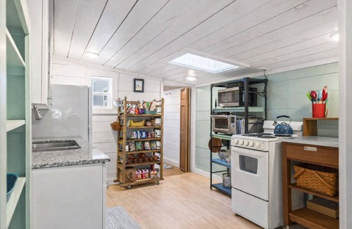 Mid-Coast and Islands Cottage | With an easy, scenic walk to the beach, you'll enjoy daily tides and sunsets.