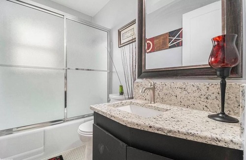 Eastpointe House | Wonderful 3-bedroom house with AC in welcoming Eastpointe
