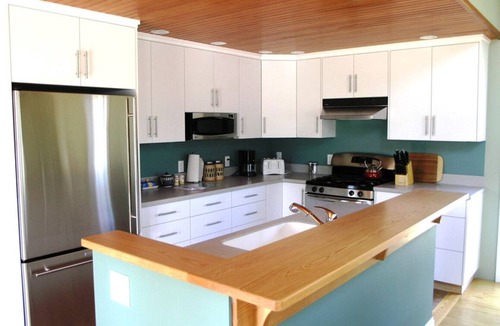 Chatham Cottage | Wonderful cottage located in the heart of downtown Chatham.steps to everything.